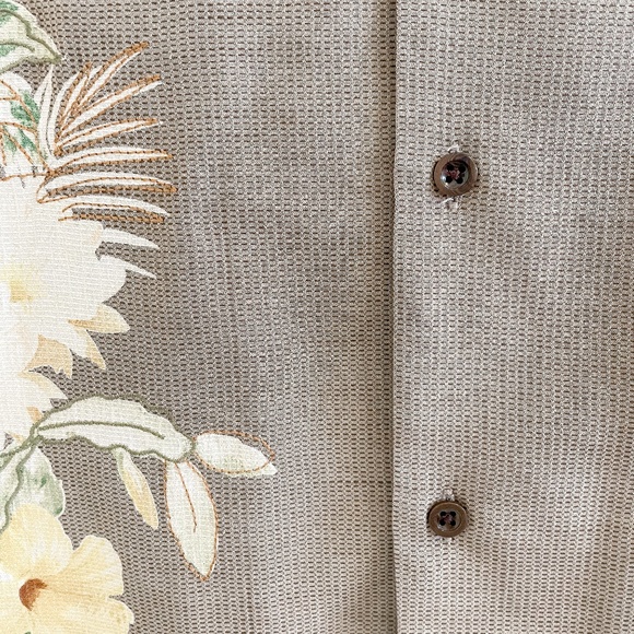 Tommy Bahama Silk Hawaiian Camp Shirt - Picture 3 of 6
